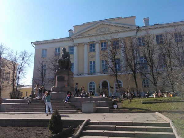 lomonosov_moskova_journ