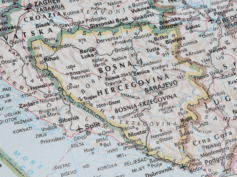 Konfliktin riski Bosnia-Hertsegovinassa kasvaa